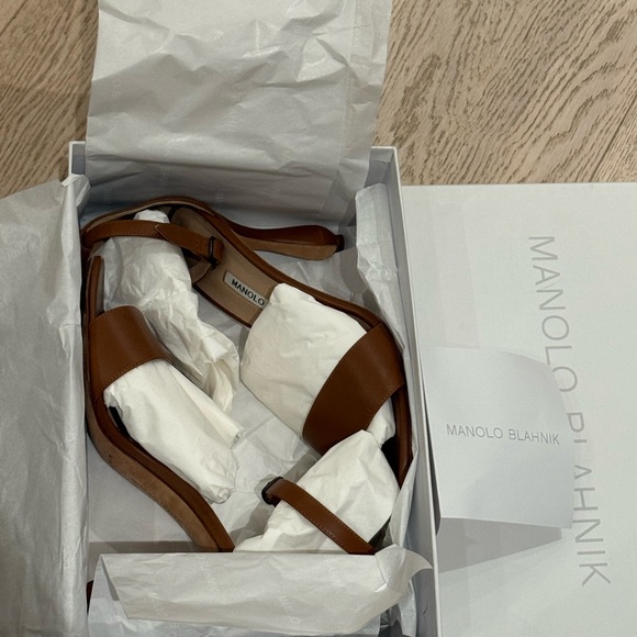 Manolo Blahnik Tan Brown Leather Heel Sandals - Picture 2 of 8